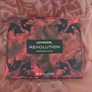 CoverGirl Revolution Eyeshadow Palette